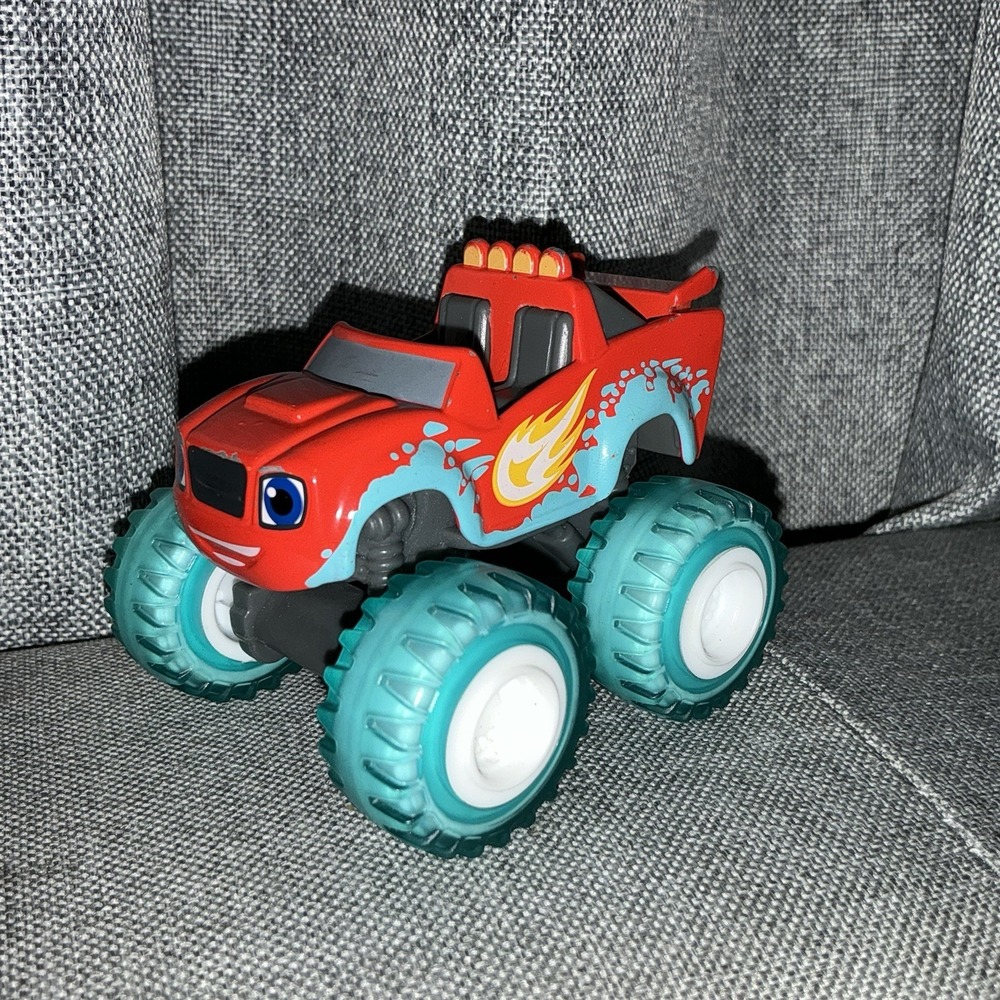 Blaze‎ And The Monster Machines Water Rider Blaze Truck Blue Wheels Tires